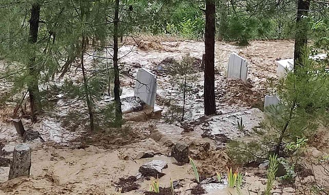 Kahramanmaraş'ta sağanak taşkınlara neden oldu