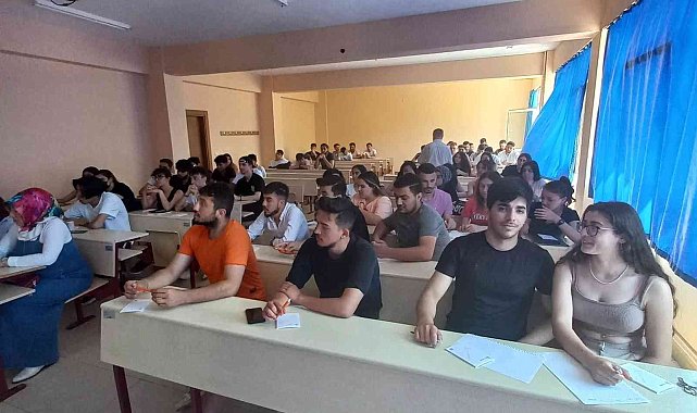 Karacasu MİMYO'da 'İletişim' konuşuldu