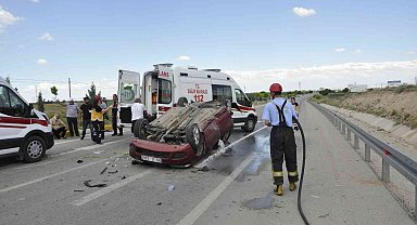 Karaman'da 2 otomobil çarpıştı: 4 yaralı