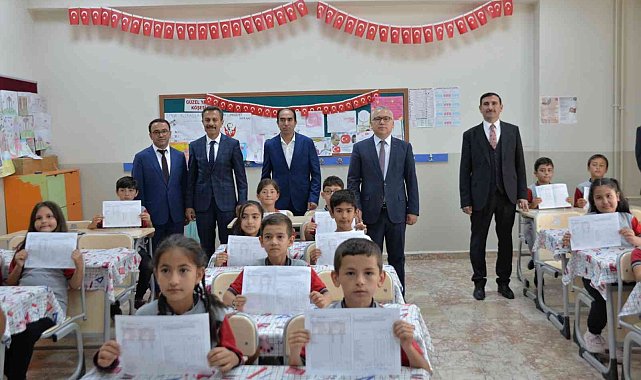 Karnelerini Vali amcalarının elinden aldılar