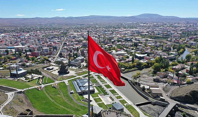 Kars Belediyesi 100 milyon lira borç ödedi