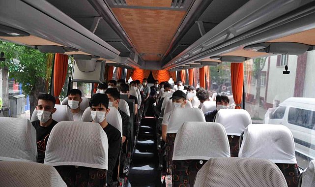 Kars'ta 74 düzensiz göçmen sınır dışı ediliyor