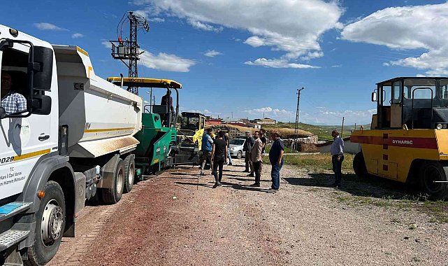Kars'ta köy yolları beton asfalt oluyor