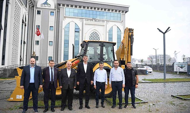 Kartepe'nin araç filosuna kepçe dahil oldu