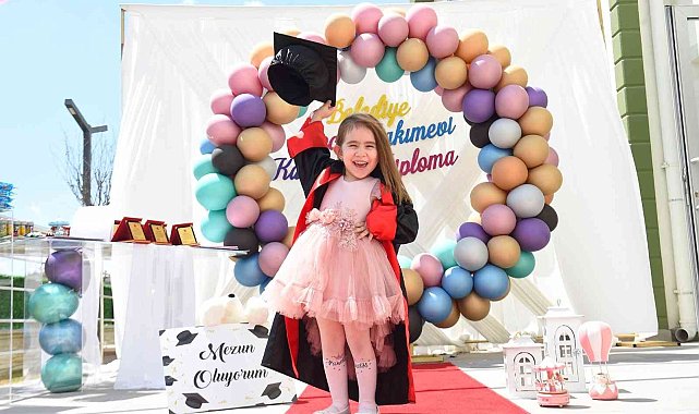 Kastamonu Belediyesi Çocuk Bakımevi&#039;nde karne ve diploma heyecanı