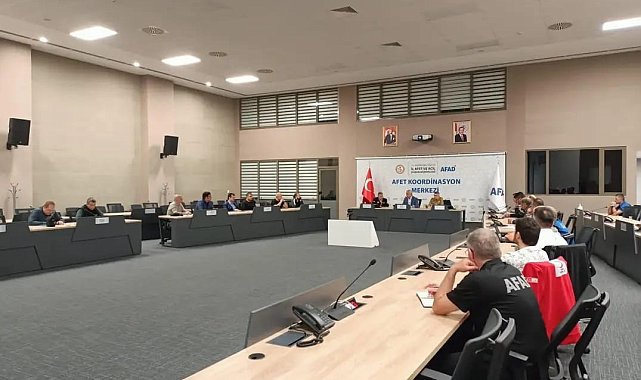 Kastamonu&#039;da beklenen şiddetli yağış öncesi kriz masası oluşturuldu