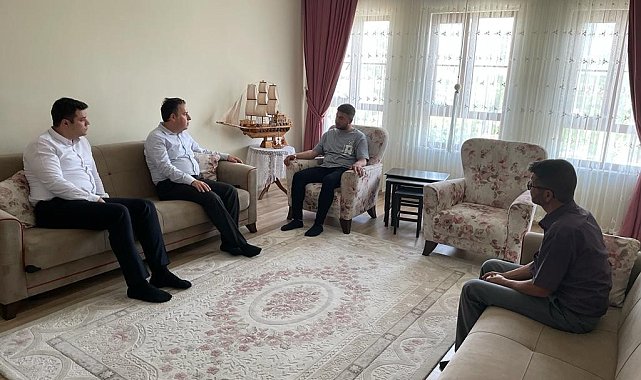 Kaymakam Kapankaya'dan Pençe-Kilit Harekatı gazisine ziyaret