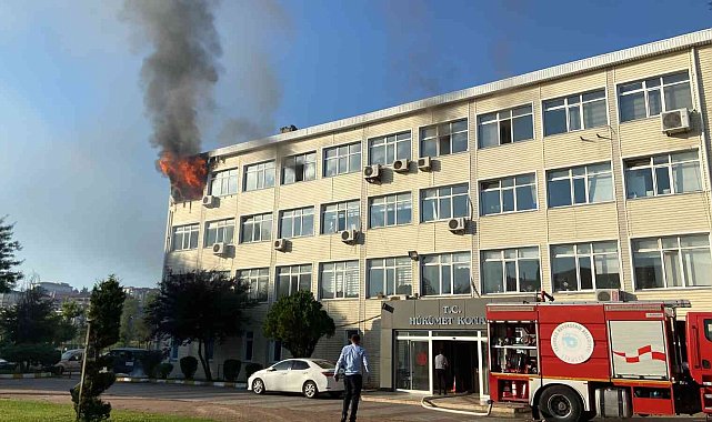 Kaymakamlıkta korkutan yangın
