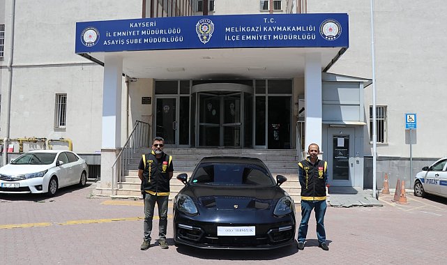 Kayseri polisi çalıntı Porsche yakaladı