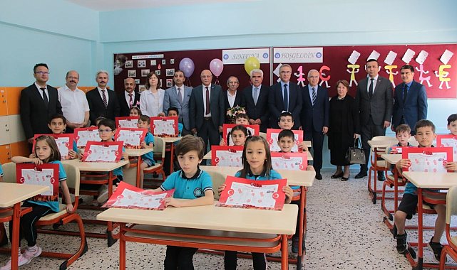 Kayseri'de 314 bin 161 öğrenci karne heyecanı yaşadı