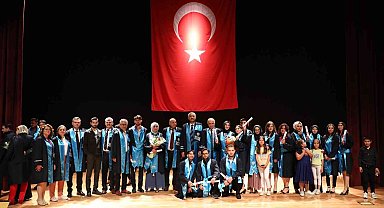 KAYÜ Mustafa Çıkrıkçıoğlu MYO'da mezuniyet sevinci