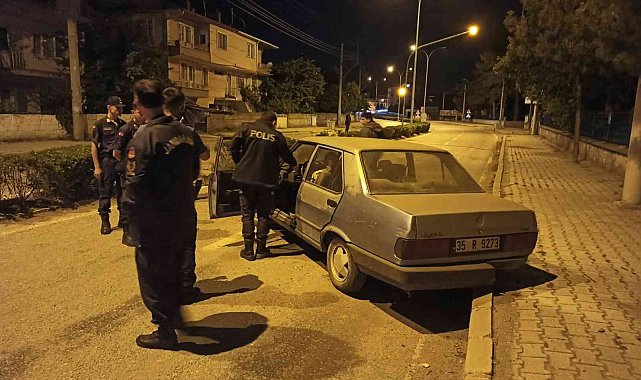 Kaza yapan alkollü sürücü polisle tartıştı