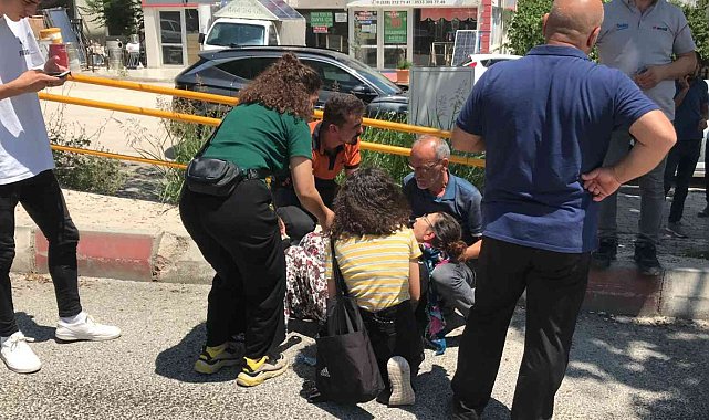 Kaza yapan oğluna bir şey olduğunu zanneden anne baygınlık geçirdi