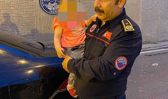 Kazada sıkışan vatandaşları itfaiye ekipleri kurtardı