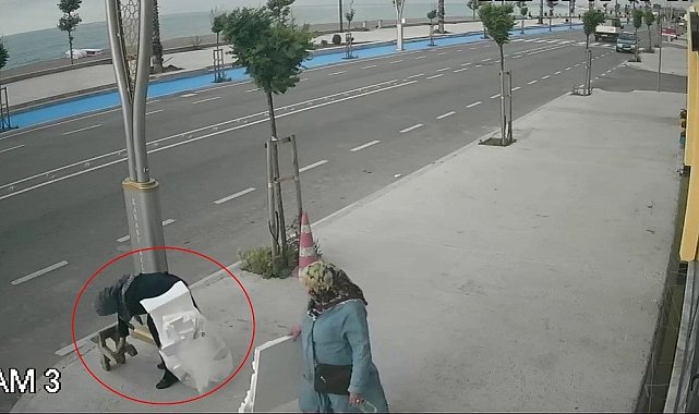 Kendi malıymış gibi alıp götürdü, güvenlik kamerasına yakalandı