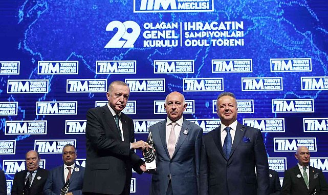 Kibar Holding&#039;e TİM&#039;den ihracat ödülü