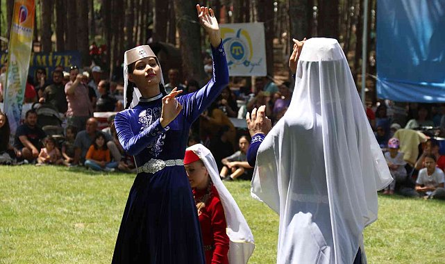 Kırım Türkleri Tepreş Şenliği'nde buluştu