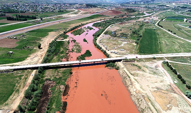 Kızılırmak'ın rengi neden kırmızıya döndü?