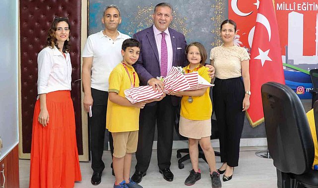 Koca, şampiyon öğrencilerle bir araya geldi