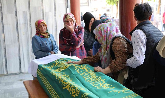 Kocası tarafından darp edilerek öldürülen kadın son yolculuğuna uğurlandı