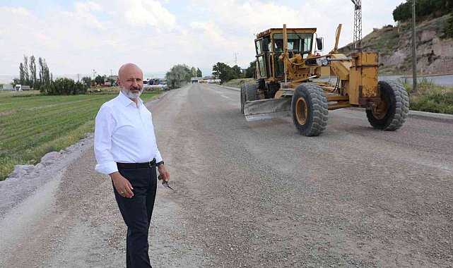 Kocasinan'da yol çalışmaları hız kesmeden devam ediyor