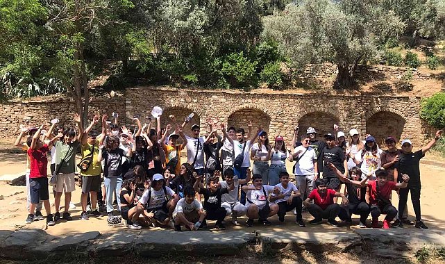 Kolej öğrencileri Anadolu'yu geziyor