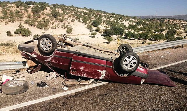 Kontrolden çıkan otomobil takla attı: 4 yaralı