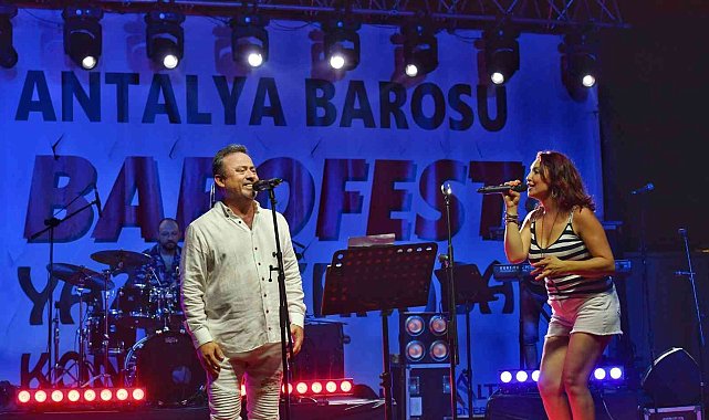 Konyaaltı'nda "Yaza Merhaba" konseri