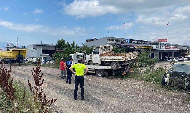 Körfez&#039;de hurda araçlar toplanıyor