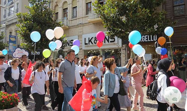 Koruyucu aileler günlerini kutladı
