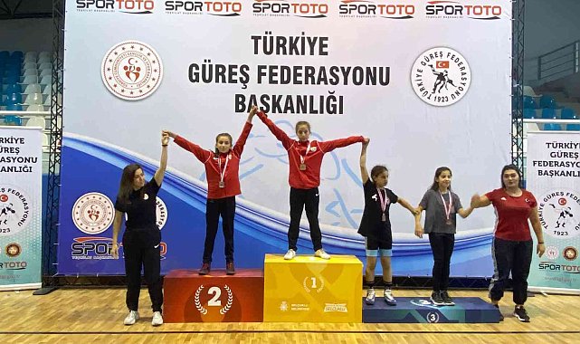 Köyceğiz'e 2 madalya birden kazandırdılar