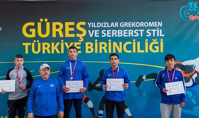 Köyceğizli güreşçi Emre Baran 52 kiloda Türkiye birincisi oldu