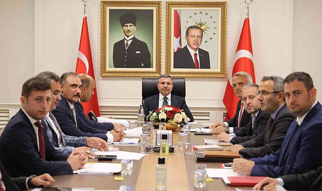 Köylere yapılacak çalışmalar görüşüldü