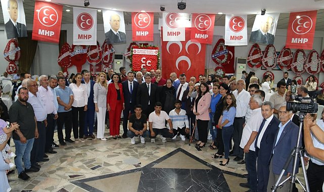Kozan'da MHP'ye 350 kişi katıldı