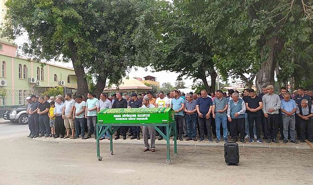 Kozanlı şehidin babası son yolculuğuna uğurlandı