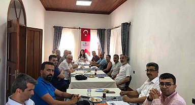 Kozanlılar il hakkının geri verilmesi istiyor