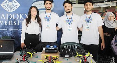 KÜN öğrencilerinden drone şov