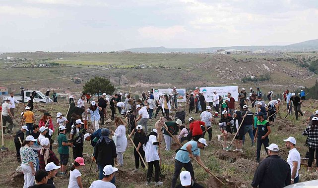 Kursiyerler hem fidan dikti hem turnuva düzenledi