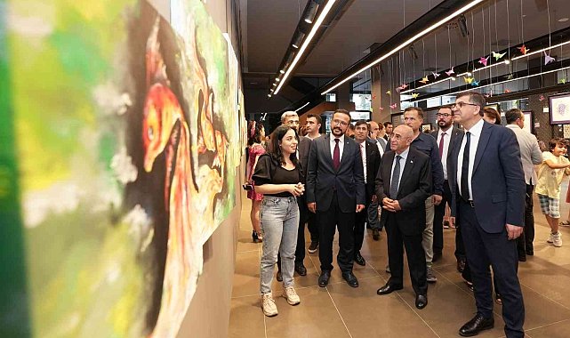 Kursiyerlerin sanat eserleri görücüye çıktı