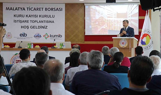 Kuru meyve sektörü Malatya&#039;da toplandı