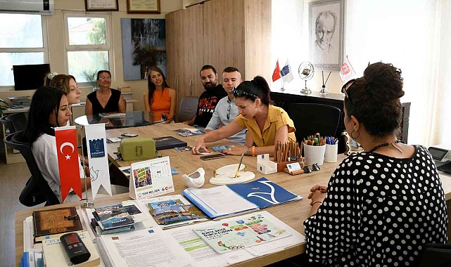 Kuşadası Belediyesi Makedon öğrencileri ağırladı