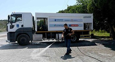 Kuşadası'nda cadde ve sokaklar temizlendi