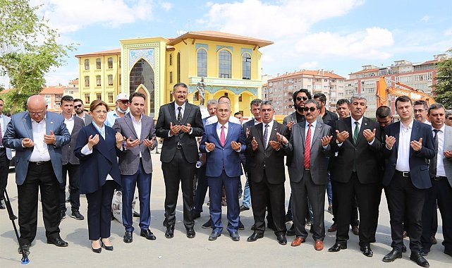 Kütahya'da 'Zafer Meydanı Yenileme' projesinde temel atıldı