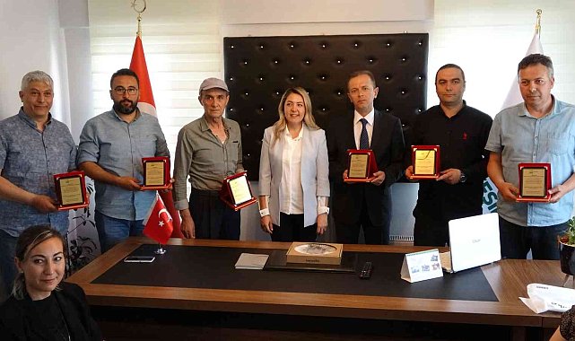 Kütahya'da sigarayı bırakanlar plaketle ödüllendirildi