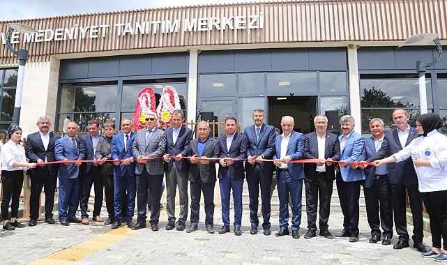 Kütahya'da yapımı tamamlanan 'Frig Çevre ve Medeniyet Tanıtım Merkezi' hizmete sunuldu