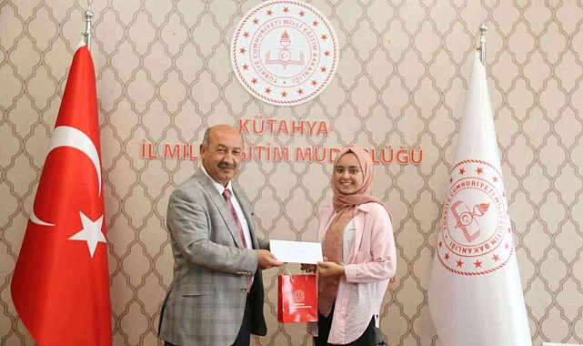 Kütahya'da yarışmada dereceye giren öğrenciler ödüllendirildi