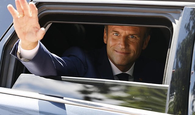 Macron, Başbakanın istifasına reddetti