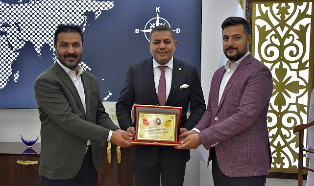 Malatya TSO&#039;dan başarıya plaket