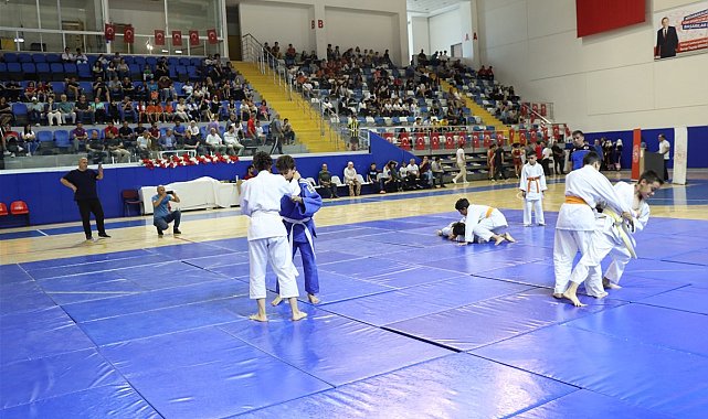 Malatya&#039;da yaz spor okullarına gösterili açılış