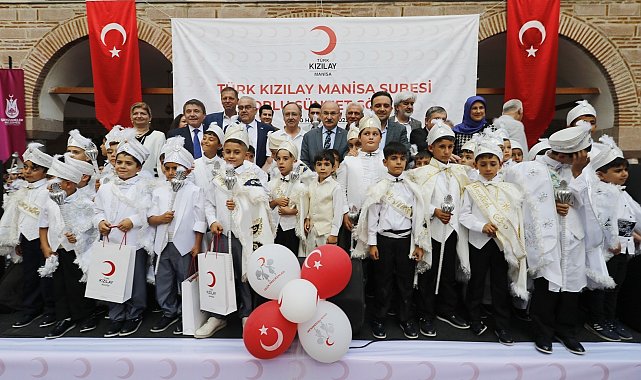 Manisa'da 185 çocuk için toplu sünnet töreni